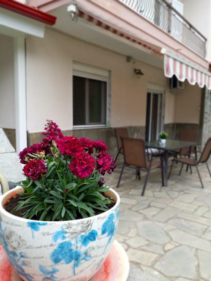Elena Rooms-Apartments Asprovalta Exterior foto